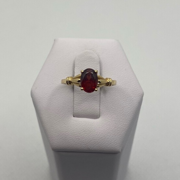 14k yellow gold Garnet ring - Picture 2 of 12